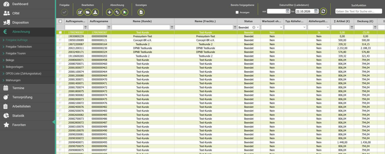 Abrechnung in cm.netware: Liste Freigabe Aufträge mit beendeten Aufträgen, Kunde, Frachtzahler, Status, Ablieferquittung, Artikelsumme und Deckung je Auftrag